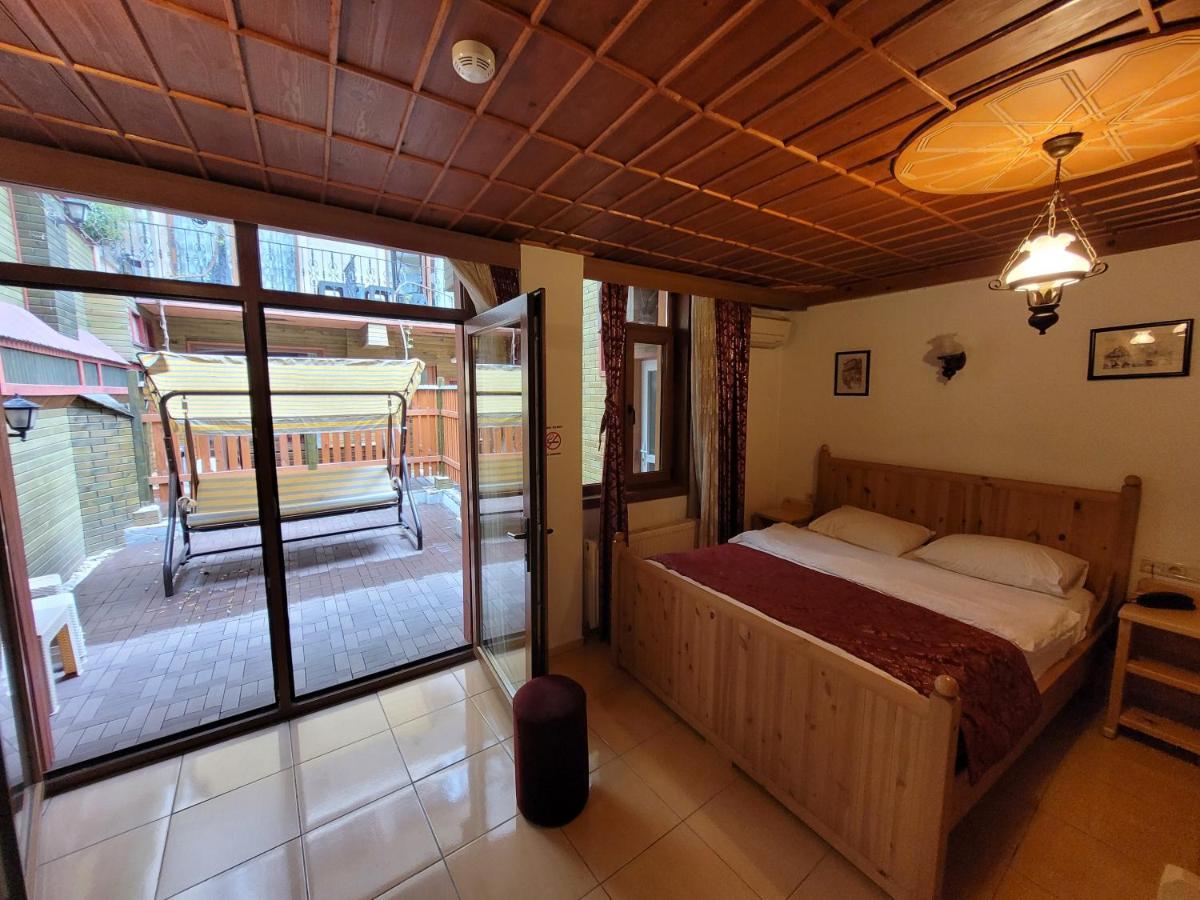 Saruhan Hotel Istanbul Bagian luar foto