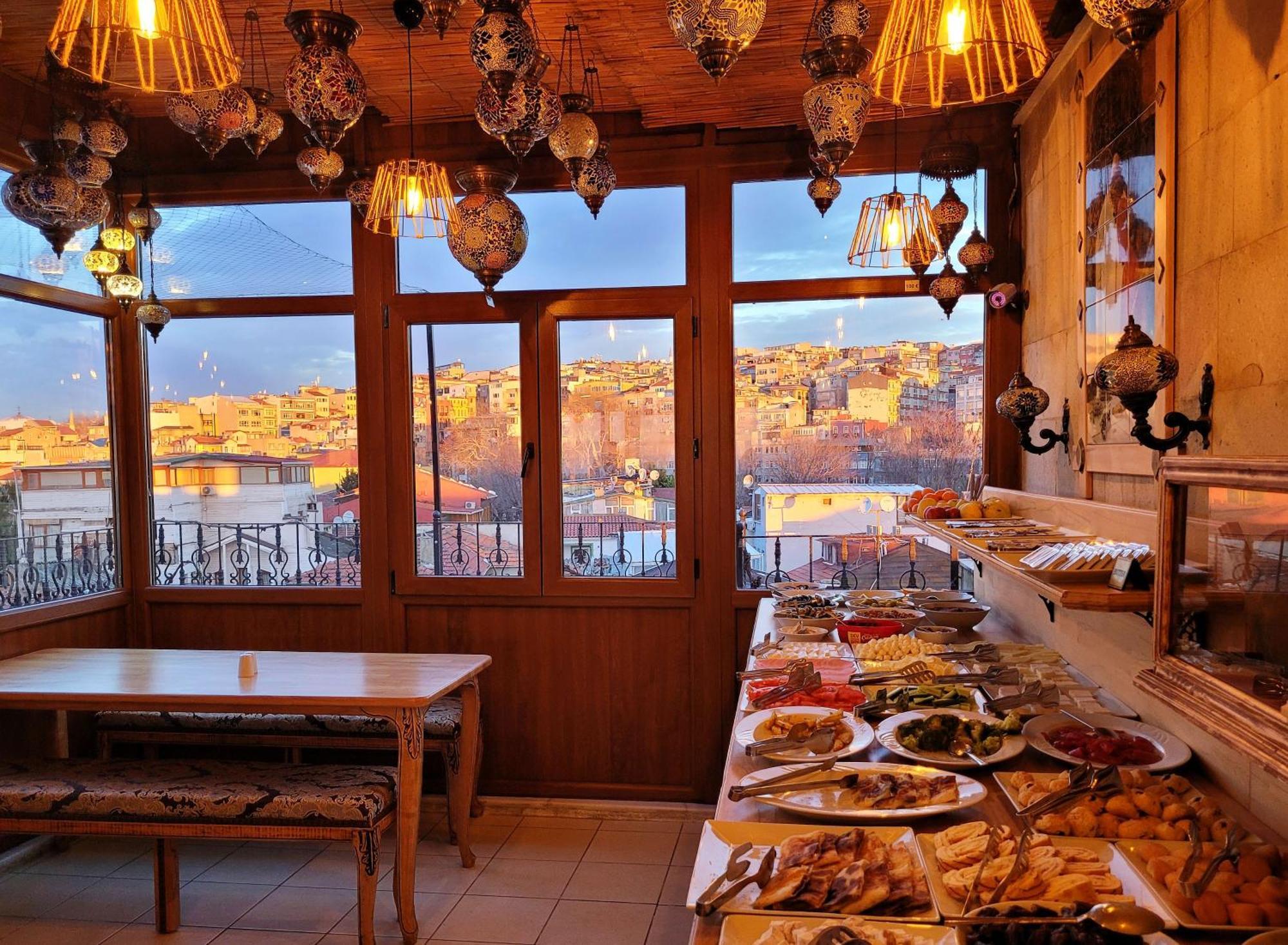 Saruhan Hotel Istanbul Bagian luar foto