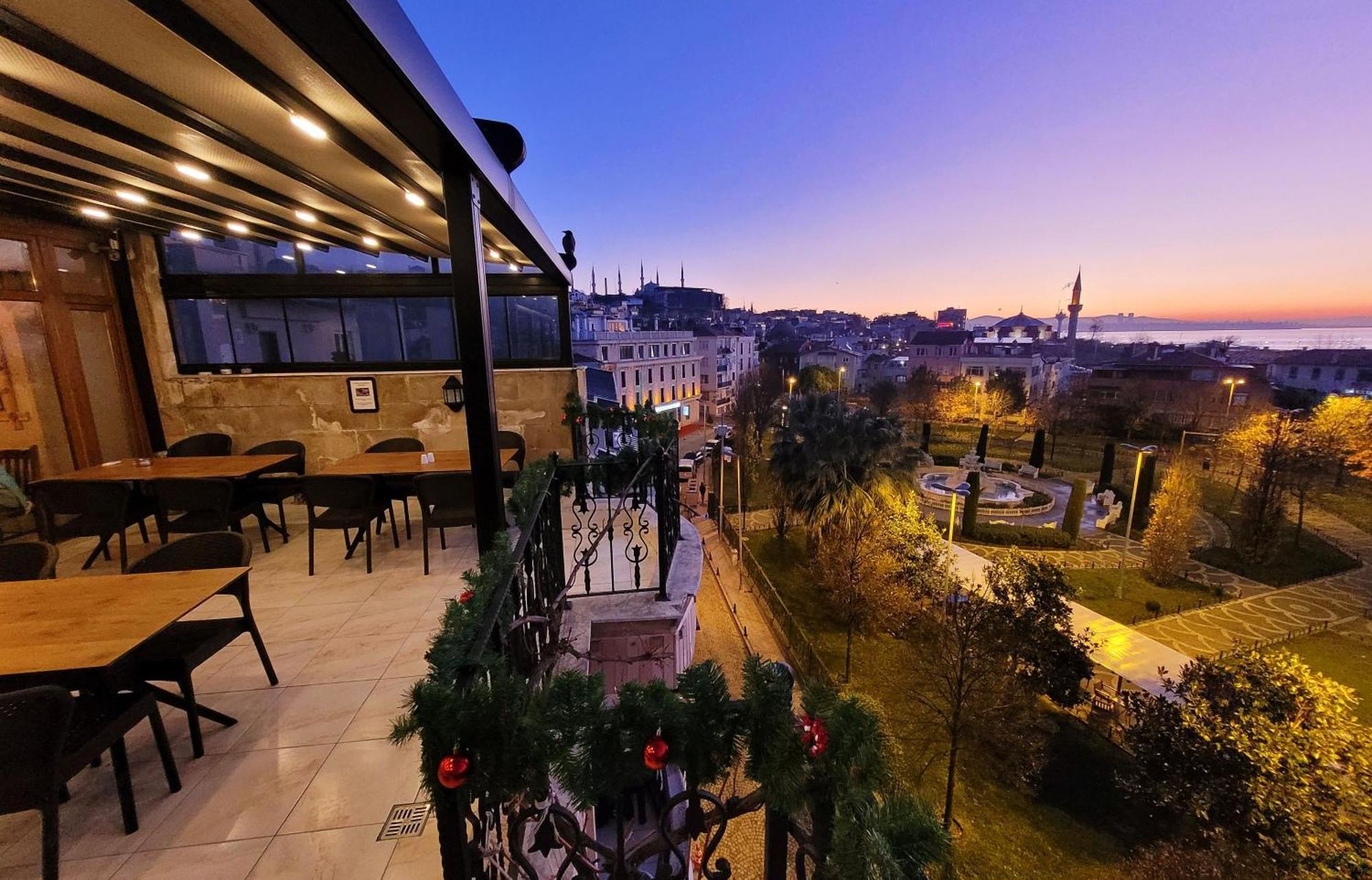 Saruhan Hotel Istanbul Bagian luar foto