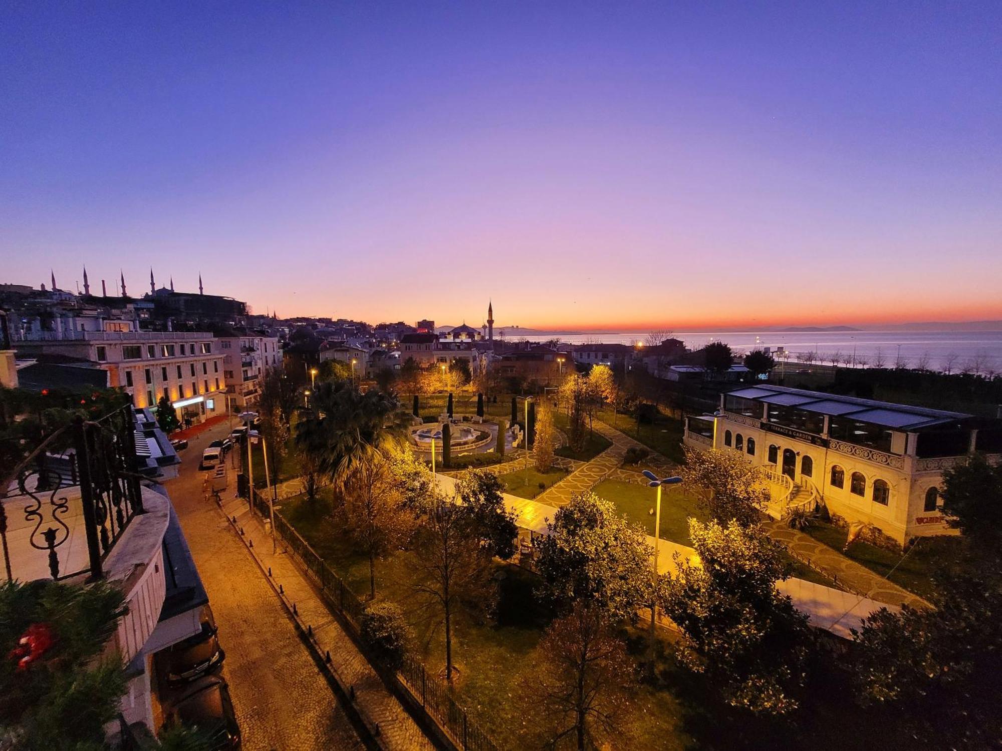 Saruhan Hotel Istanbul Bagian luar foto