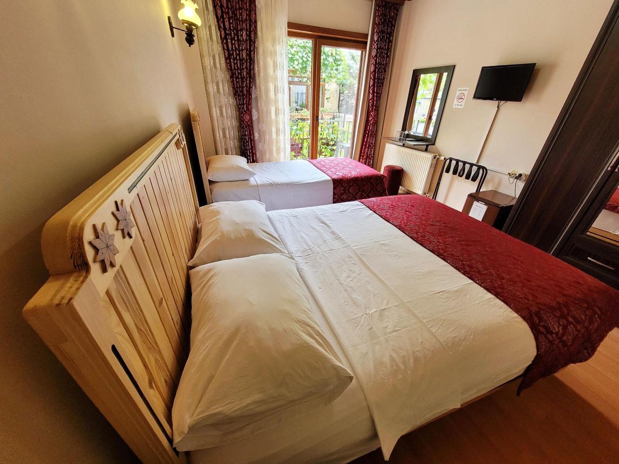 Saruhan Hotel Istanbul Bagian luar foto